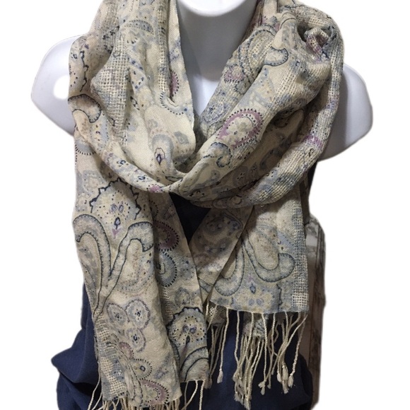 Elegant Paisley Scarf in Cream and Purple 100% Wool - Picture 1 of 6